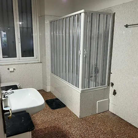 Tolemaide 2 * Génova