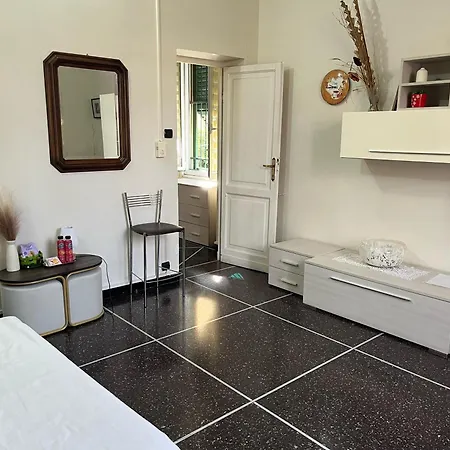 Tolemaide Apartment *