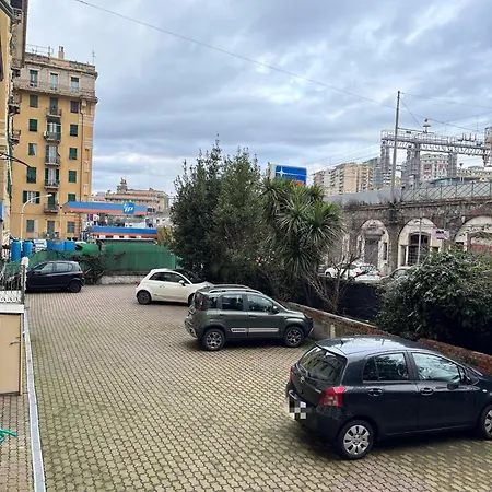 Tolemaide Apartment Genua